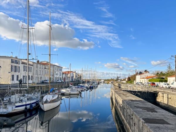 Maison à vendre 5 pièces MARANS (17)