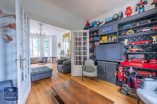 Maison à vendre 9 pièces 230m² Lorette (42420)