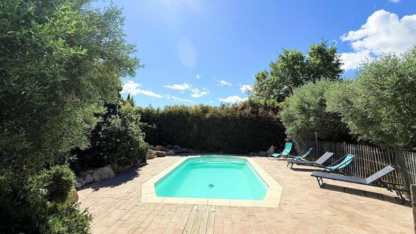 À Pézenas, au calme absolu, avec vue dégagée