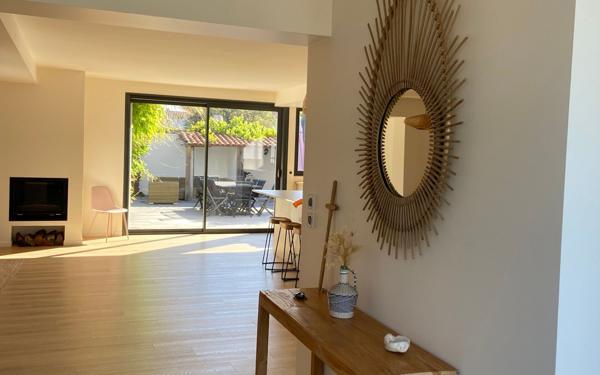 Maison à vendre    8 pièces • 180 m2 La Couarde-sur-Mer