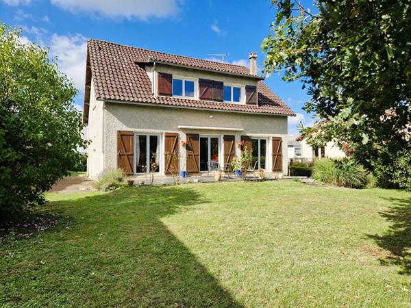 Maison Vouneuil Sous Biard 6 pièce(s) 152m2