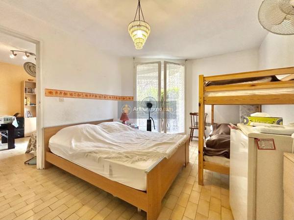 Vente                                                      Appartement
                        
                     2 pièces                      39 m2                     à Saint-Aygulf