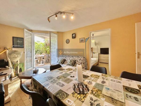 Vente                                                      Appartement
                        
                     2 pièces                      39 m2                     à Saint-Aygulf