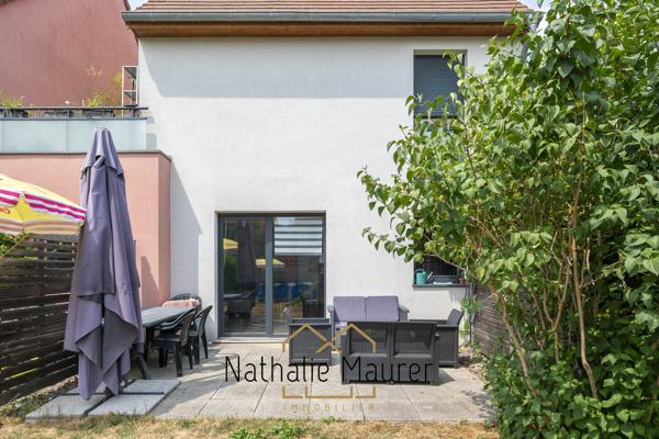 Entre appartement et maison 3/4 pièces avec terrasse, jardin et garage 295 000 € H.A.I.*