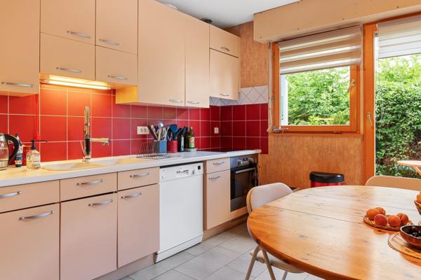 Maison 5 pièces avec jardin, au calme