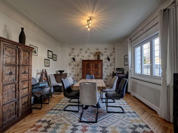 Villeneuve-sur-Lot (47300) Belle villa d'architecte entièrement rénovée avec piscine proche centre ville à pieds