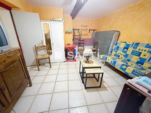Maison de village 78 m² sur 3 niveaux avec garage – Faugères – 99 000 €