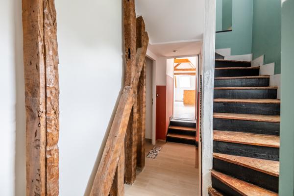 Magnifique triplex de 217 m2 au coeur d'un château séculaire des yvelines avec son parc de plus de 5 hectares