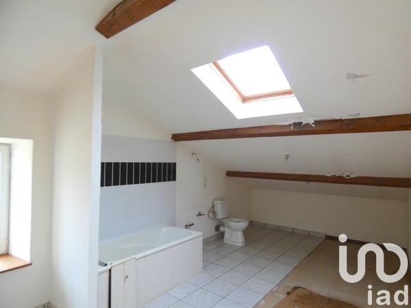 Maison de village 5 pièces de 164 m² à Chauffailles (71170)