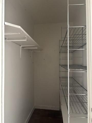 BEL APPARTEMENT DE TYPE 5/6 DE 122 M2 AVEC VUE SUR LE PORT ET GA , Vannes