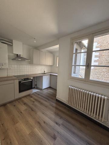 BEL APPARTEMENT DE TYPE 5/6 DE 122 M2 AVEC VUE SUR LE PORT ET GA , Vannes