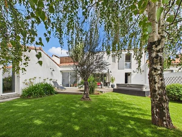 Maison 8 pièces 180 m2