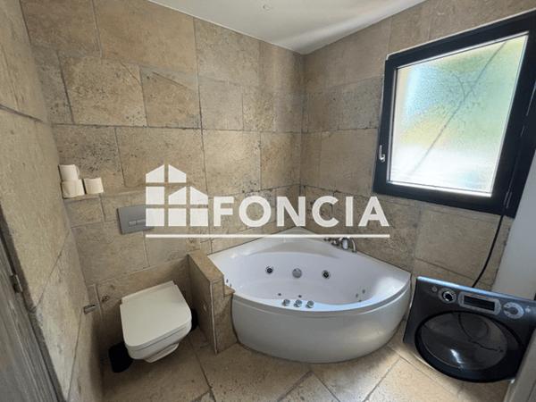 Location Maison 4 pièces 80 m² - 112 RUE DES ACACIAS Aigues Vives 30670