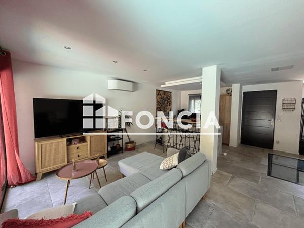 Location Maison 4 pièces 80 m² - 112 RUE DES ACACIAS Aigues Vives 30670