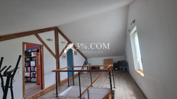 Maison 8 pièce(s) 4 chambre(s) 240 m²