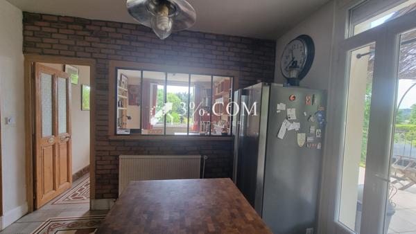 Maison 8 pièce(s) 4 chambre(s) 240 m²