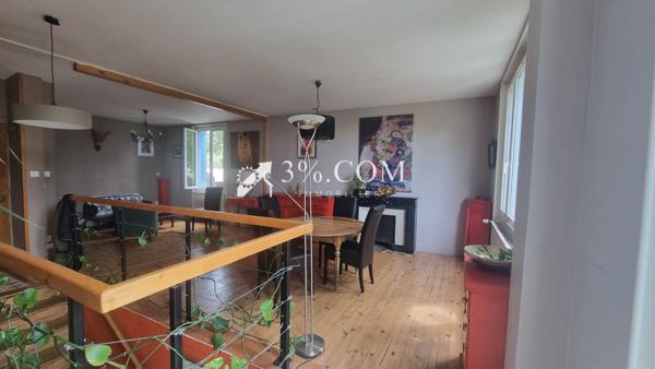 Maison 8 pièce(s) 4 chambre(s) 240 m²