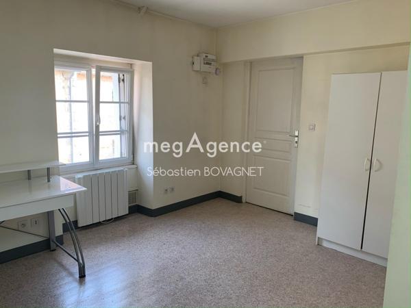 Immeuble à Alençon, 61000 - 75m²