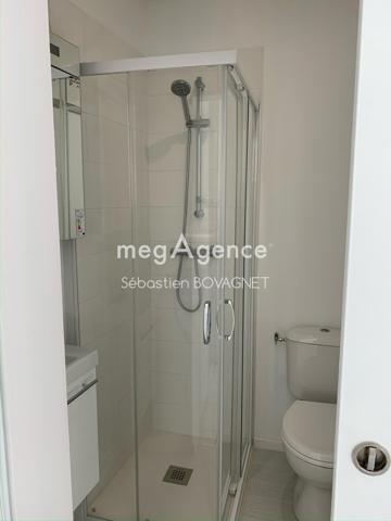 Immeuble à Alençon, 61000 - 75m²