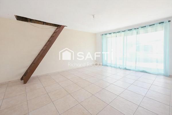 140m² au sol, 4 ch dont 1 suite au rdc. Studio 25m². Centre ville à pied