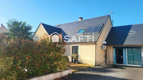 140m² au sol, 4 ch dont 1 suite au rdc. Studio 25m². Centre ville à pied