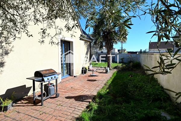 140m² au sol, 4 ch dont 1 suite au rdc. Studio 25m². Centre ville à pied