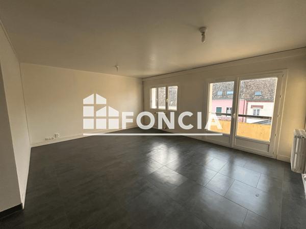 Location Appartement 3 pièces 73.19 m² - 41 RUE SAINT THIBAULT Dreux 28100