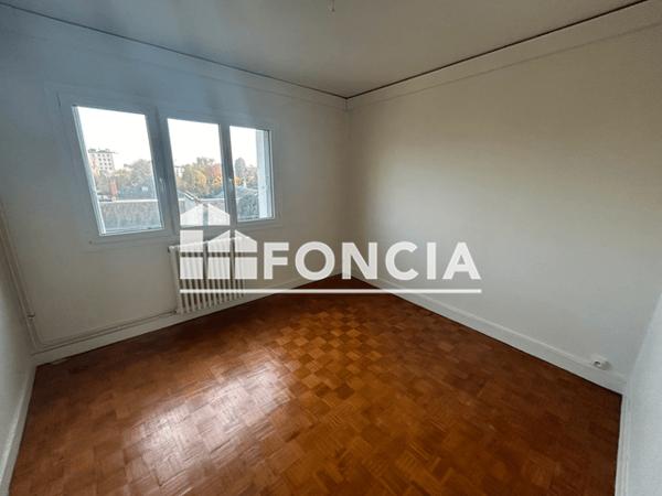 Location Appartement 3 pièces 73.19 m² - 41 RUE SAINT THIBAULT Dreux 28100