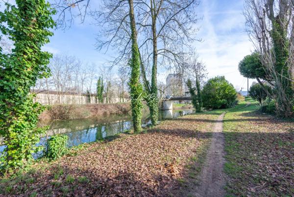 Appartement à vendre 3 pièces avec balcon et parking en sous-sol CHELLES (77)
