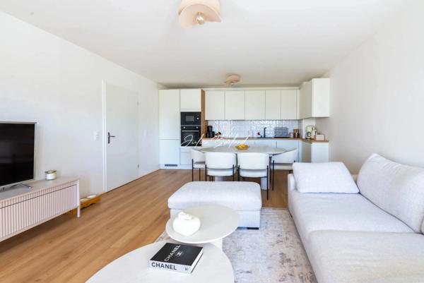 Appartement à vendre 3 pièces avec balcon et parking en sous-sol CHELLES (77)