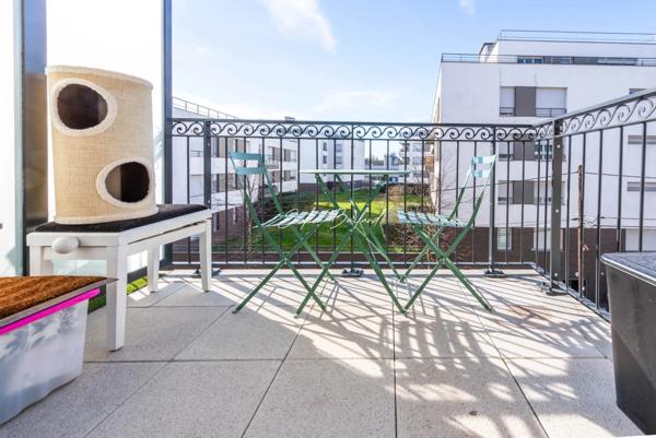 Appartement à vendre 3 pièces avec balcon et parking en sous-sol CHELLES (77)