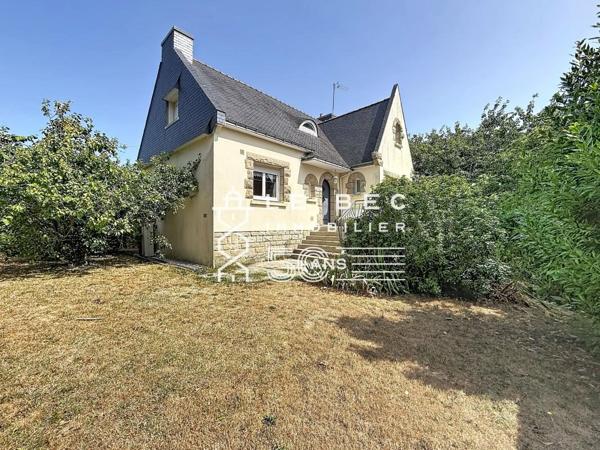 LOCMIQUÉLIC : Maison de construction traditionnelle sur 600m²