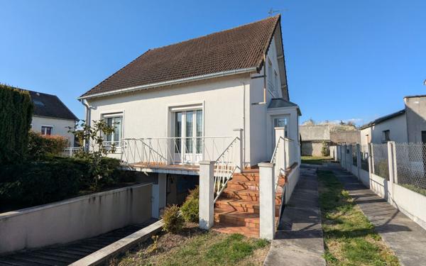 Maison à vendre    4 pièces •  Ingré