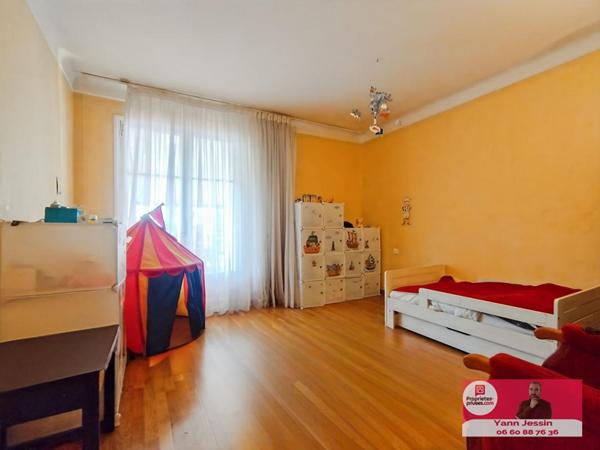 Maison Saubens 7 pièce(s) 208 m2