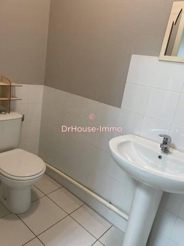 Bien immobilier à louer 2 pièces de 74 m²