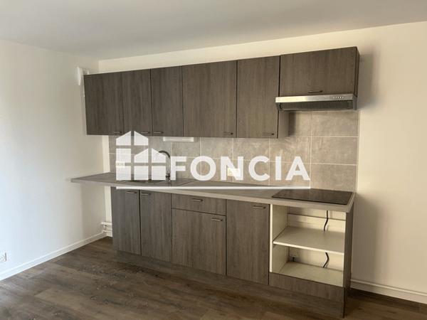 Location Appartement 3 pièces 63.67 m² - 3 RUE RENAN Sedan 08200