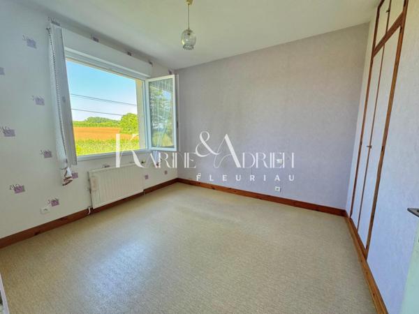 PAVILLON 4 CHAMBRES AVEC GARAGE ET DÉPENDANCES