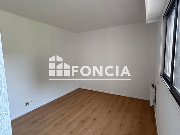 Location Appartement 2 pièces 36 m² - 21 AVENUE DU 11 NOVEMBRE Antibes 06600