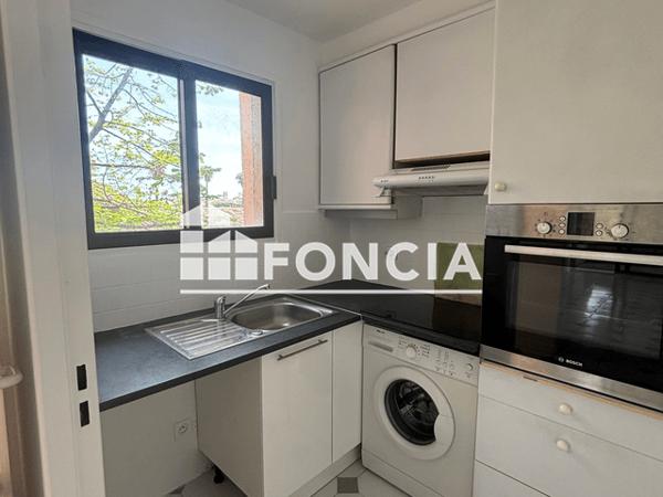 Location Appartement 2 pièces 36 m² - 21 AVENUE DU 11 NOVEMBRE Antibes 06600