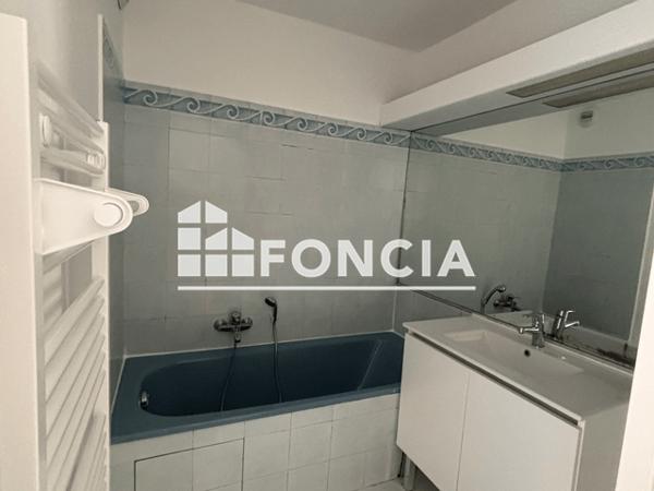 Location Appartement 2 pièces 36 m² - 21 AVENUE DU 11 NOVEMBRE Antibes 06600