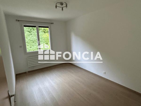 Location Appartement 4 pièces 79.47 m² - 1 ET 3, RUE DES CHARMETTES Gap 05000