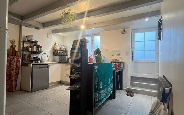 Maison à vendre    4 pièces •  Saint-Maixent-l'École