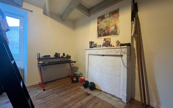 Maison à vendre    4 pièces •  Saint-Maixent-l'École