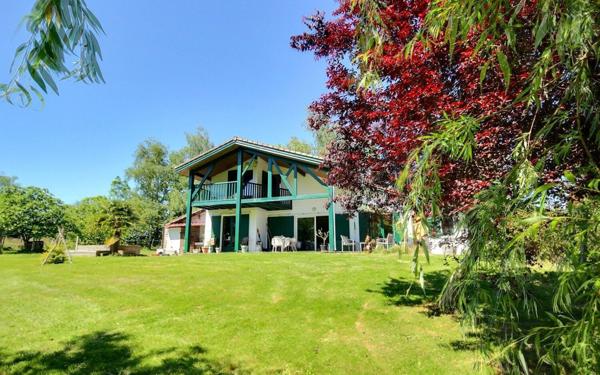 Maison à vendre    5 pièces •  Hagetmau