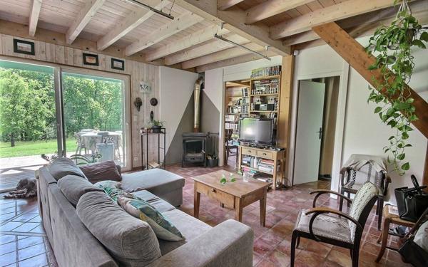 Maison à vendre    5 pièces •  Hagetmau