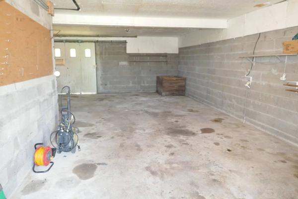 Sur 6400m² de terrain : 2 maisons à rénover !