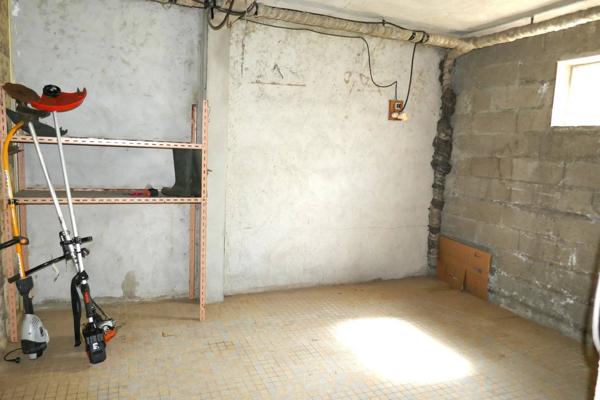 Sur 6400m² de terrain : 2 maisons à rénover !