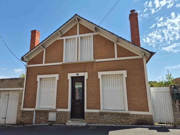 Belle maison des années 30 rénovée en hyper-centre – Lumineuse, charme de l’ancien, jardin et garage
