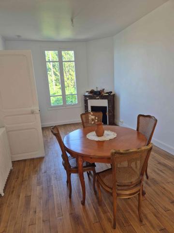 Belle maison des années 30 rénovée en hyper-centre – Lumineuse, charme de l’ancien, jardin et garage