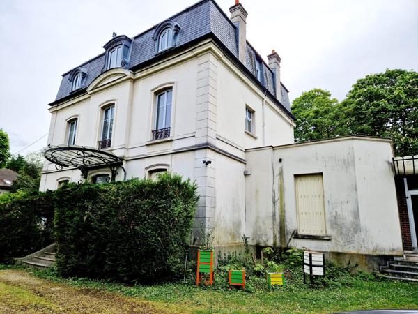 Maison 12 pièces - 320 m²